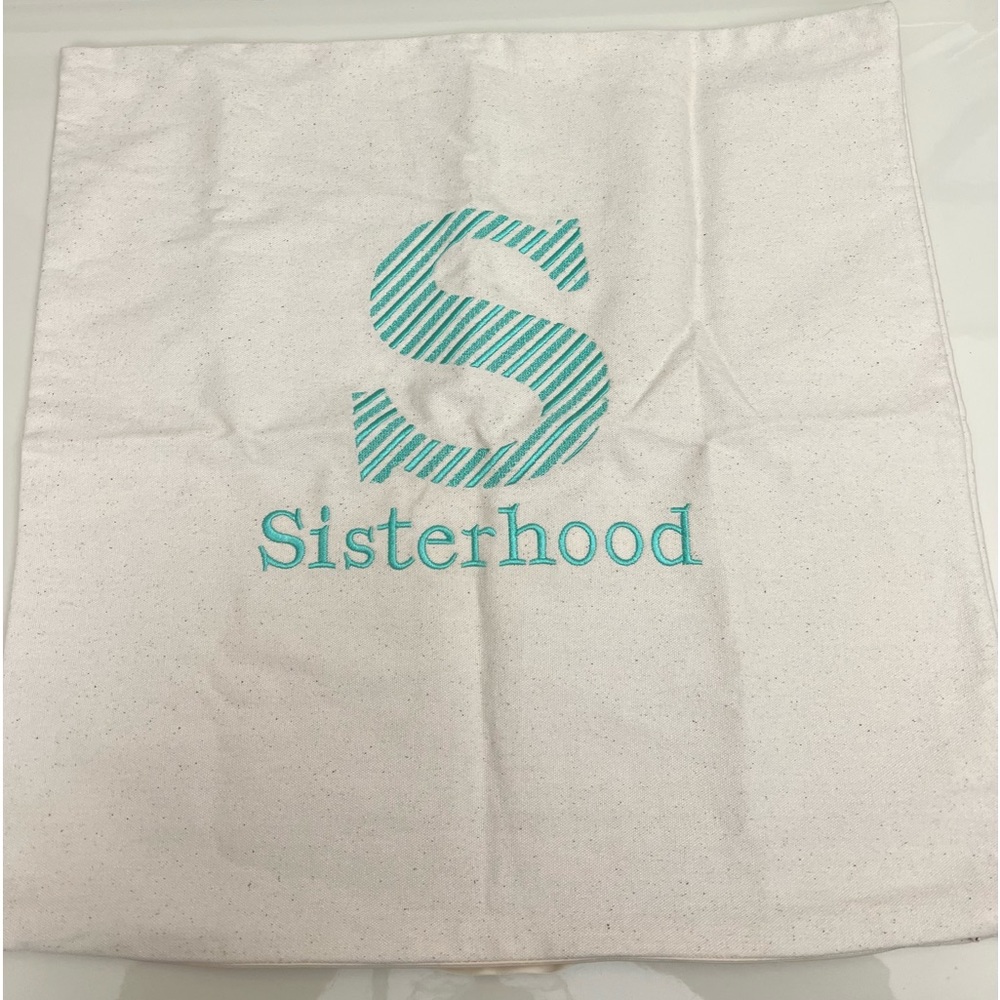 ❤️Thirty One Statement Pillow Cover Natural “S Sisterhood” 18”x18”